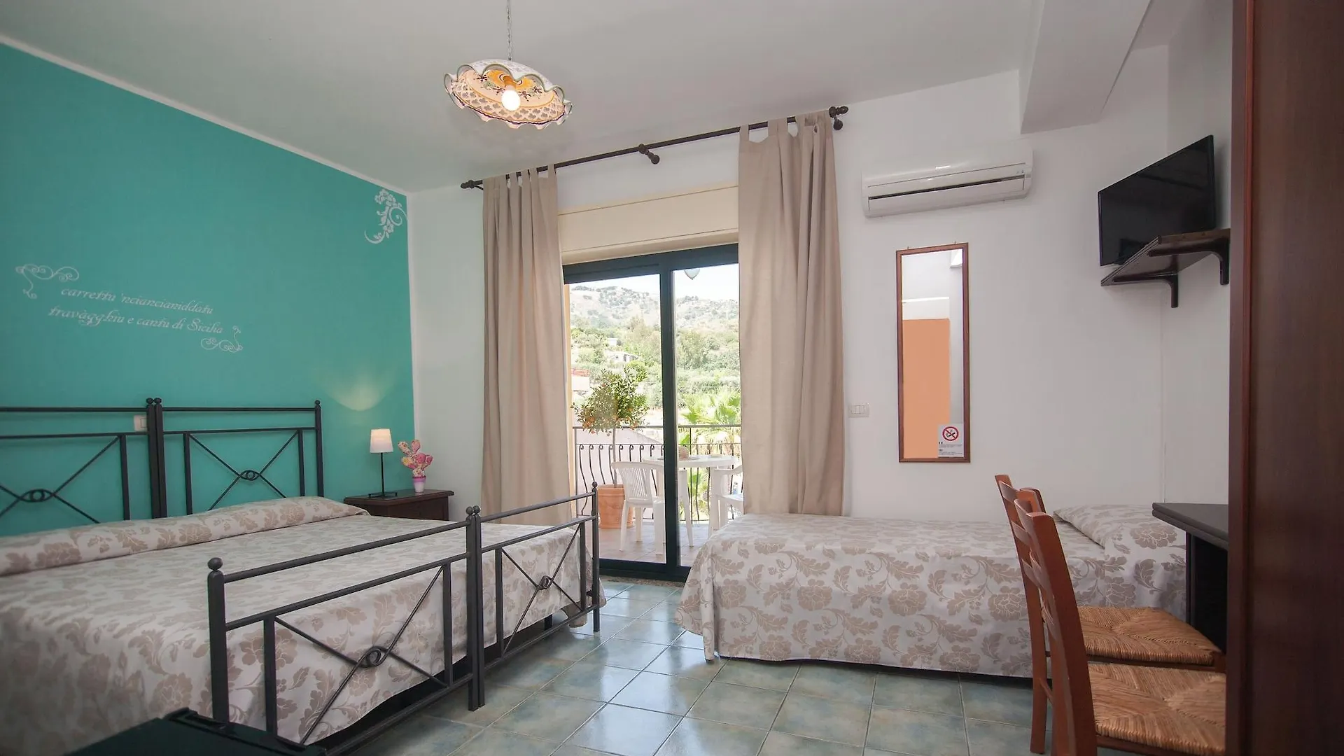 ***  Hotel Donna Rosa SantʼAlessio Siculo Italien