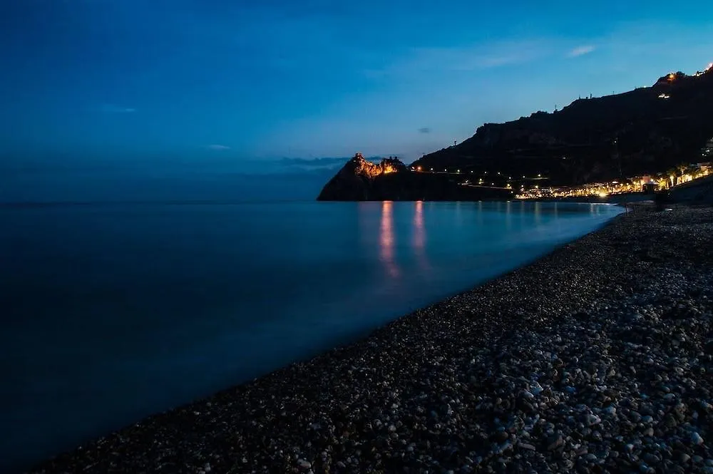 Hotel Donna Rosa SantʼAlessio Siculo