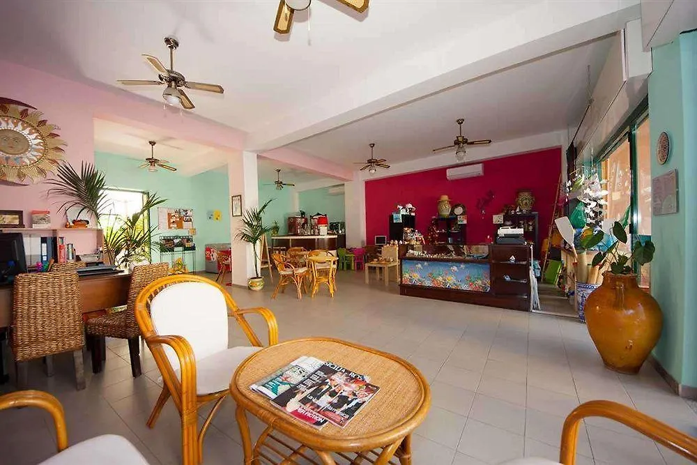 Hotel Donna Rosa SantʼAlessio Siculo Italien